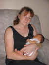 Mum Sara and Jessica.jpg (18753 bytes)